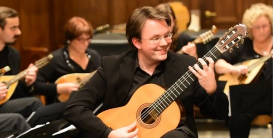 Gitaarles in Putten voor jong en oud