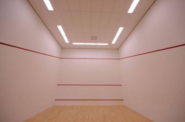 Aanleg onderhoud en renovatie van squashbanen squash
