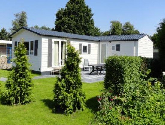 Vakantie in Zeeland? Th. chalets en kampeerplaatsen op camping-vakantiepark Stelleplas