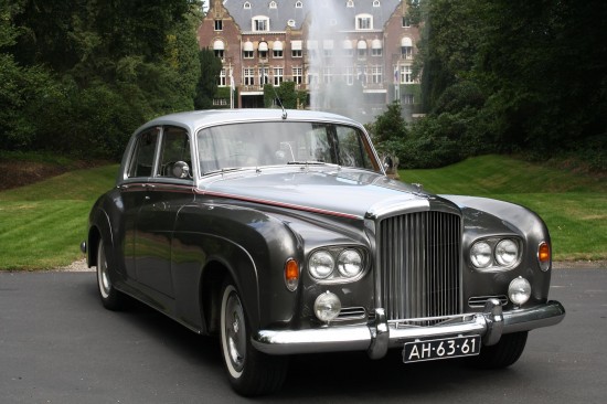 TOUWAUTO ROLLS-ROYCE SILVER CLOUD / BENTLEY S3 TE HUUR TROUWVERVOER HUREN