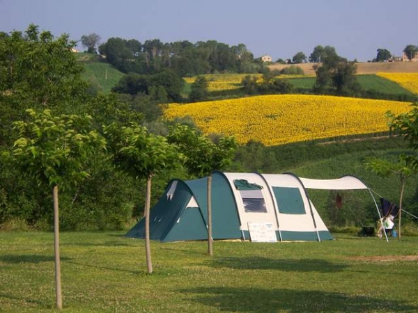 Minicamping, Bed en Breakfast en Outdoor in het zuiden van Le Marche Italie
