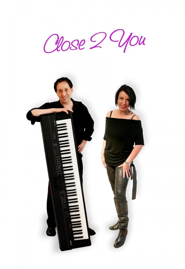 Close 2 You - Een zonnig allround duo voor een Spaans temperamentvol feest!