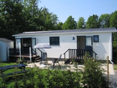 Th. chalets en kampeerplaatsen op camping Stelleplas