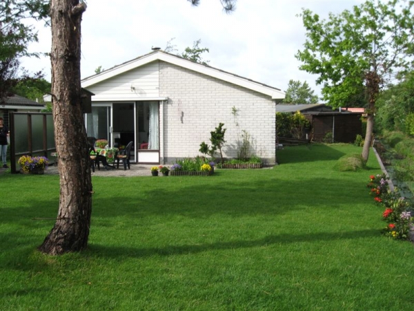 Vrijstaande vakantiewoning vlakbij zee, duinen en strand