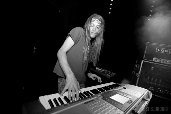 Energieke Pianist en Hammond speler
