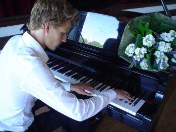 Allround Pianist W.M. Vreugdenhil