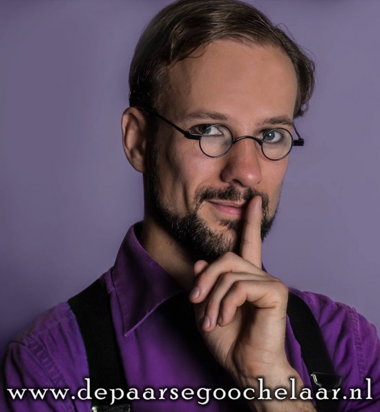 Magisch entertainment door Quintus de paarse goochelaar