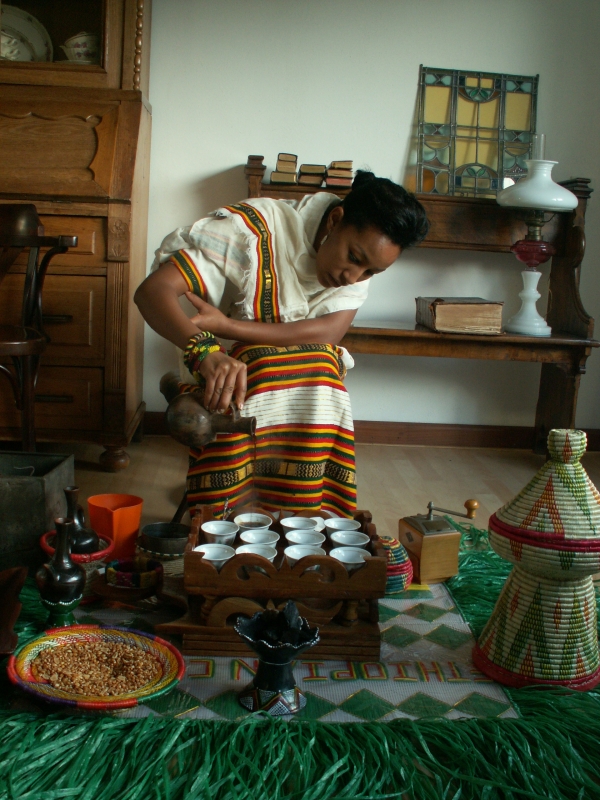 Traditionele Ethiopische koffie ceremonie