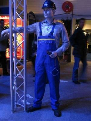 Living statue/ entertainer