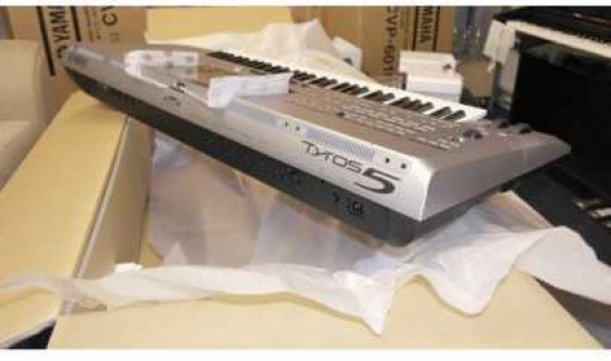 Selling: Yamaha Tyros 5, Pioneer CDJ, Keyboards Roland, Korg Keyboards WhatsApp: +17405000524