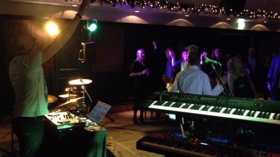 Boek nu Party Central Coverband voor uw feest, band en DJ ineen!!! — foto 3